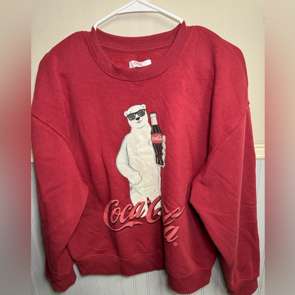 Coca Cola Polar Bear Red Women's Sweater - Picture 1 of 2